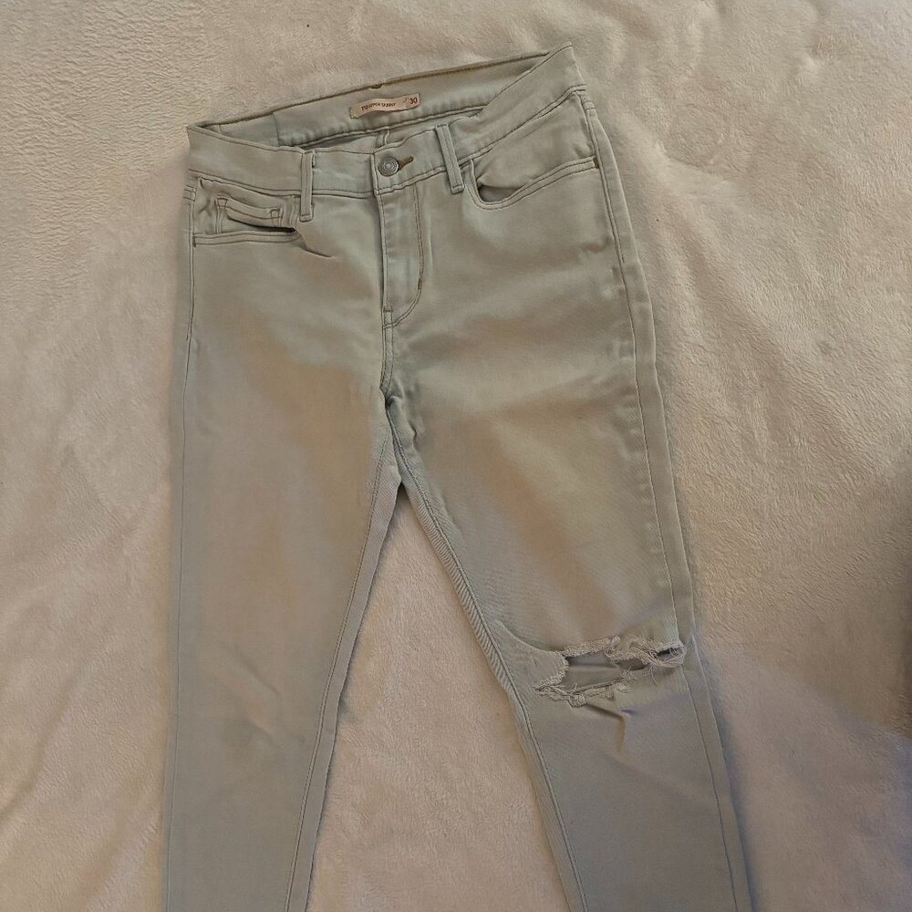 710 Super Skinny Levis